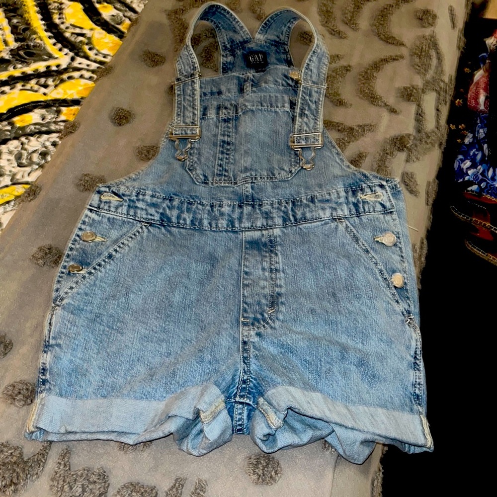 Ladies overall denim shorts